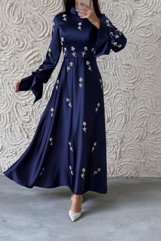 Dazzling Satin Silk Evening Gown