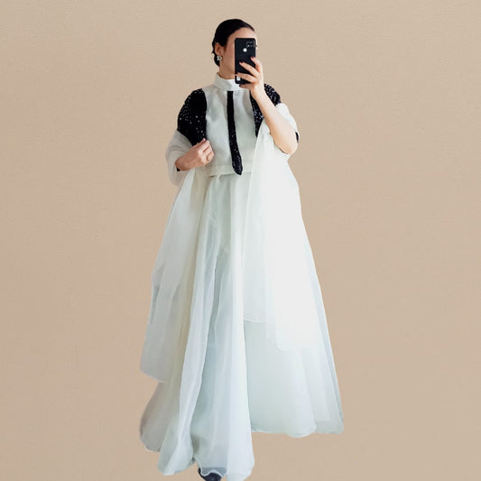 Timeless Fashion l Elegant Lehanga