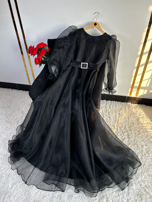 Premium Black Tissue Maxi