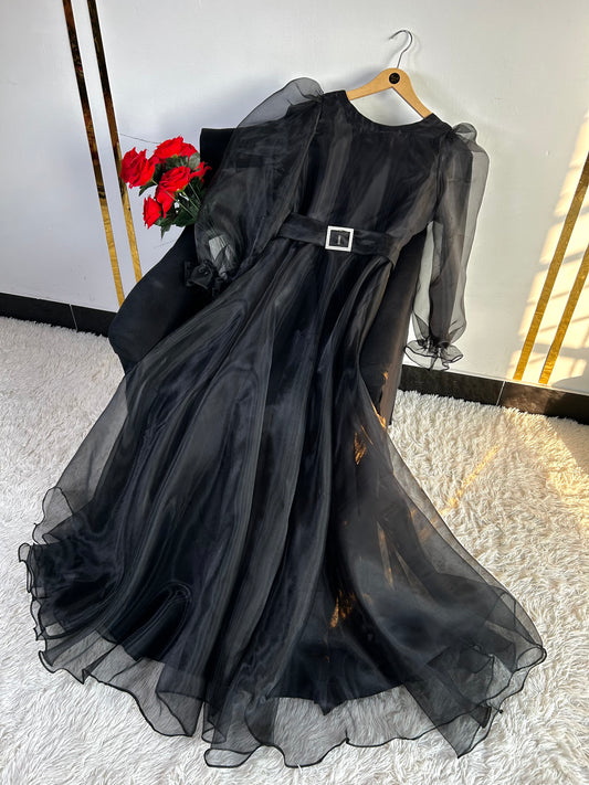 Premium Black Tissue Maxi